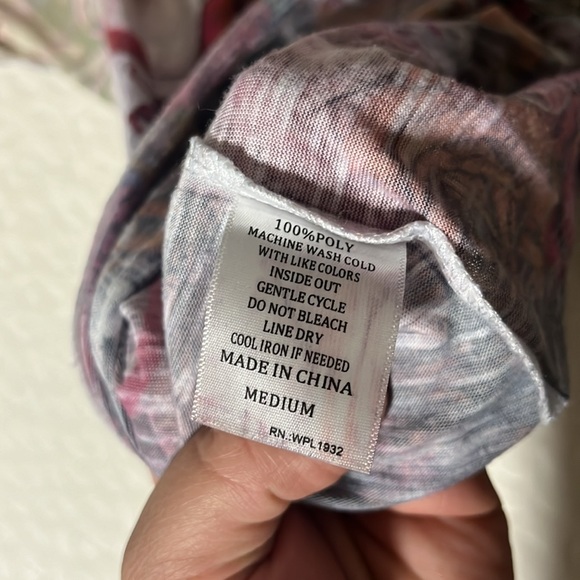 🔥Cowgirls Rock Tee🔥 - Picture 5 of 5